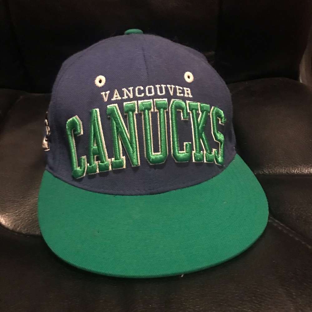 vancouver canucks snapback hat
